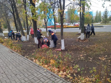 В Камских Полянах продолжаются осенние санитарные средники копия