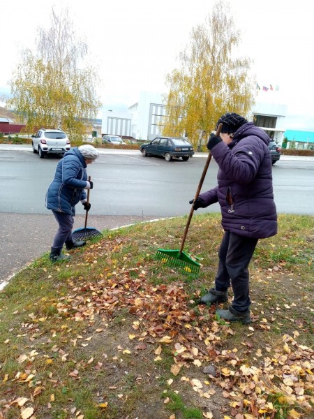 В Камских Полянах продолжаются осенние санитарные средники копия