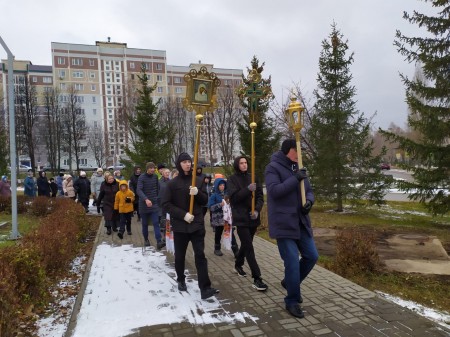 Епископ Пахомий возглавил престольные торжества в храме бессребреников Космы и Дамиана копия