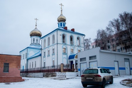 Епископ Пахомий возглавил престольные торжества в храме бессребреников Космы и Дамиана копия