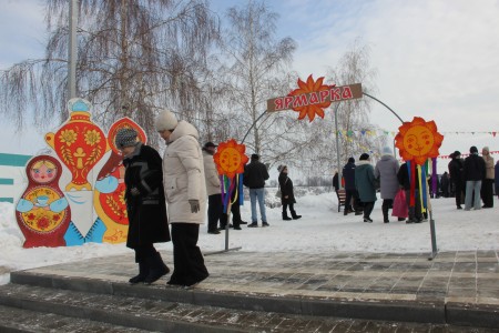 Камполянцы проводили зиму Масленицей