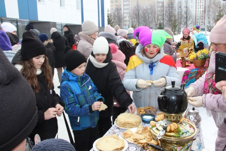 Камполянцы проводили зиму Масленицей