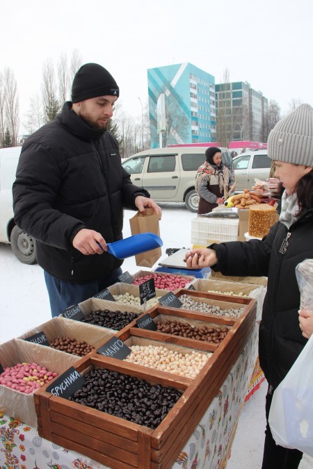 Камполянцы проводили зиму Масленицей