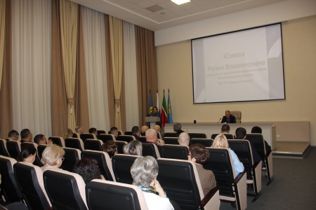 В администрации прошла заключительная сессия депутатов Камских Полян 2025 года