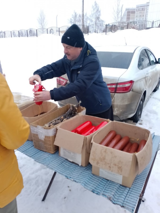 В Камских Полянах проходят предновогодние ярмарки копия