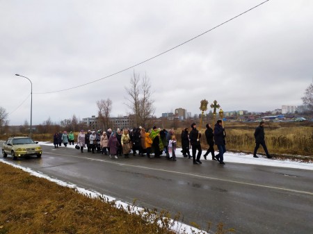 Епископ Пахомий возглавил престольные торжества в храме бессребреников Космы и Дамиана копия
