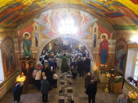 Епископ Пахомий возглавил престольные торжества в храме бессребреников Космы и Дамиана копия