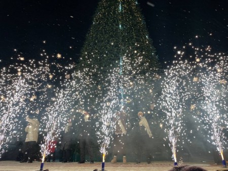 Окрытие елочного городка: волшебство зимнего праздника