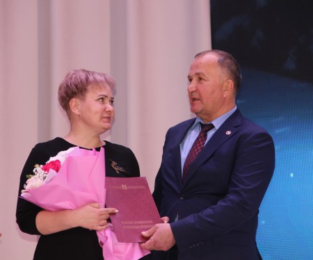 В культурном центре "Чулман-Су" прошел новогодний концерт