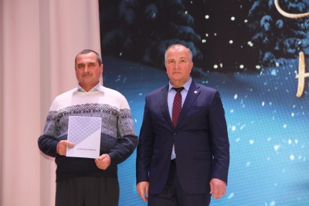 В культурном центре "Чулман-Су" прошел новогодний концерт