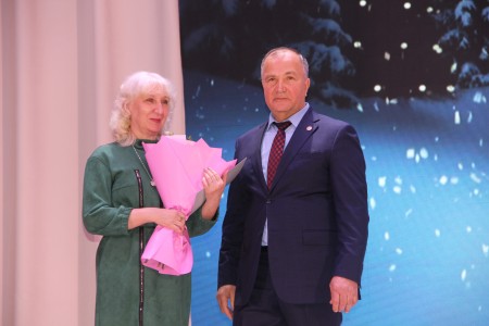 В культурном центре "Чулман-Су" прошел новогодний концерт