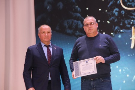 В культурном центре "Чулман-Су" прошел новогодний концерт