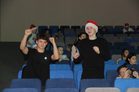 Елка Главы собрала лучших детей Камских Полян на праздник