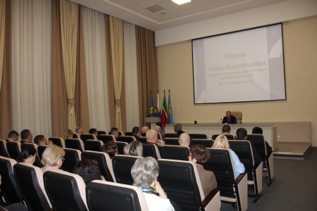 В администрации прошла заключительная сессия депутатов Камских Полян 2025 года